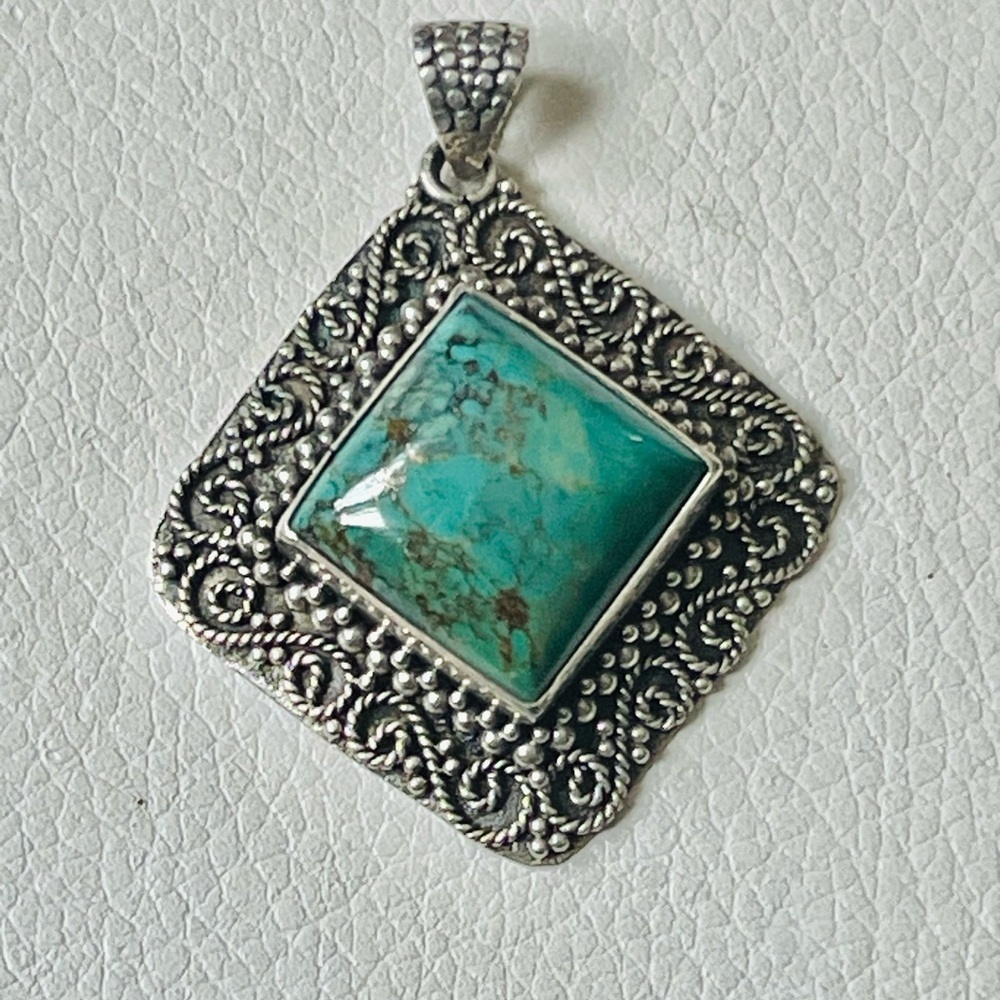 Vintage Southwest Sterling Silver 925 Turquoise Pendant